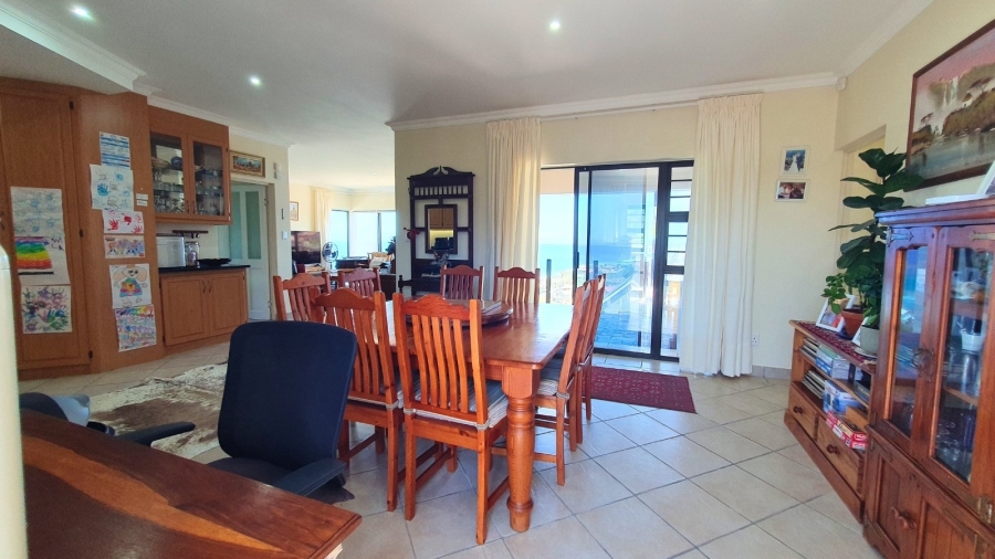 4 Bedroom Property for Sale in Dana Bay Western Cape